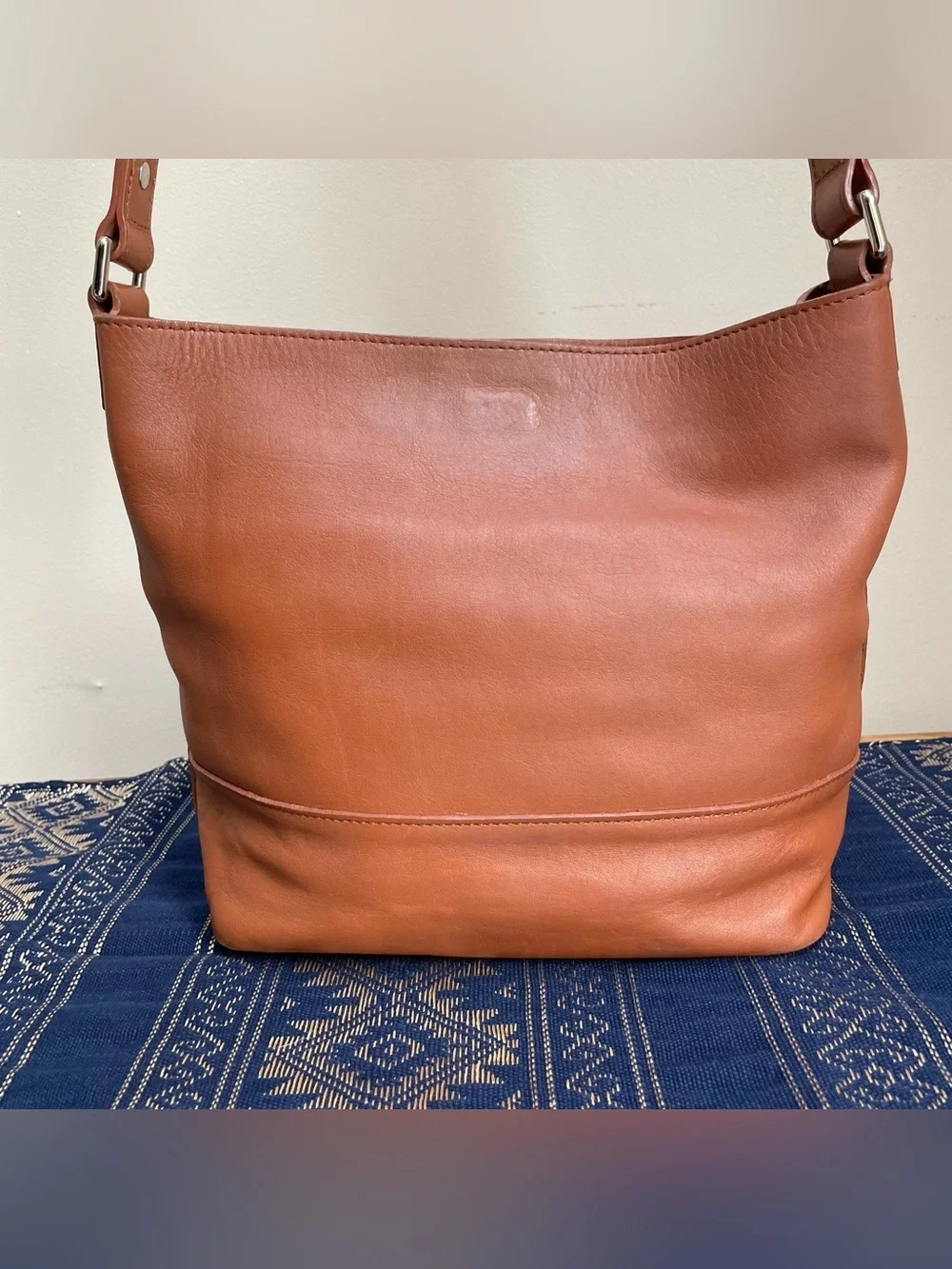 Shinola Soft Brown Leather Relaxed Hobo Should & Crossbody Bag Silver Logo